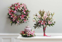 Wreath--Stargazers/Vase from Bolin-Reeves, your Birmingham, AL florist